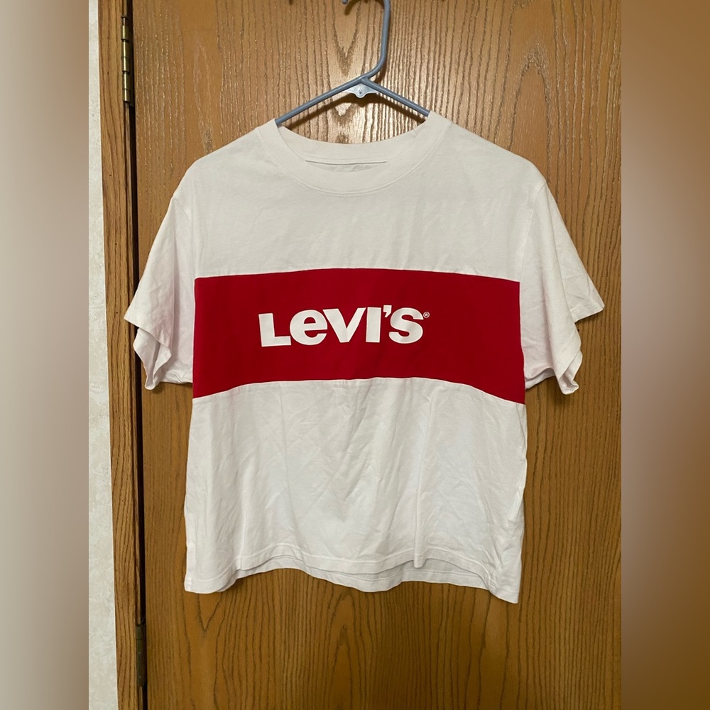 Levi’s crop top